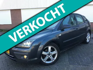 Ford Focus 1.6-16V Futura /INRUILKOOPJE/AIRCO/RIJDTGOED/APK!/