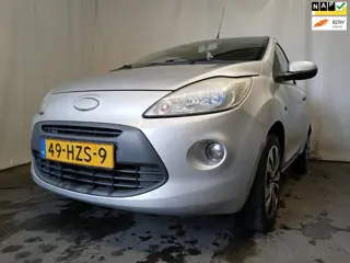 Ford Ka 1.2 Titanium - Airco - Schade