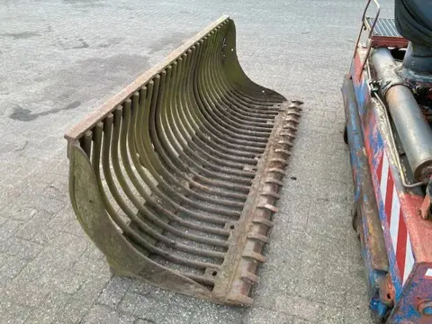 Volvo Puinbak 2,26 m JCB & VOLVO