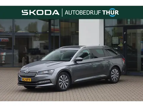 Skoda Superb Combi 1.4 TSI iV Style PL €669 p/m* 218PK / 160kW DSG, Achteruitrijcamera (rear view), 