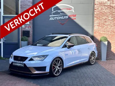 SEAT Leon ST 2.0 TSI Cupra 280 Performace PANO DCC ACC LANE FRONT