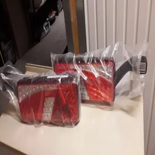 Set Led achterlicht met breedtelamp L+R spec prijs