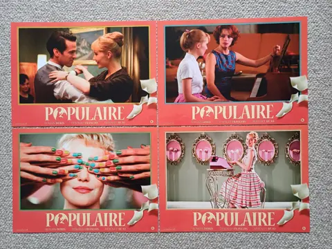 POPULAIRE     lobbycard set.