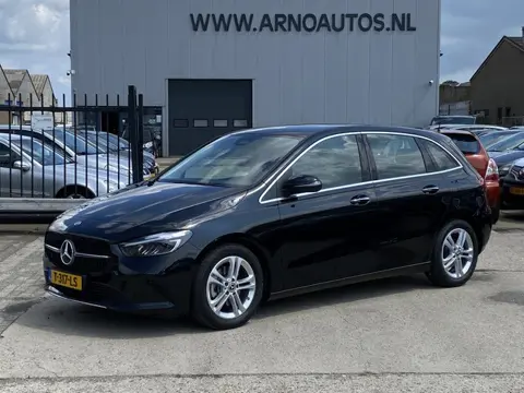 Mercedes-Benz B-Klasse 180 AUTOMAAT Luxury Line, € 27.575,- EX BPM/BTW, NW MODEL 2023, VOL OPTIES, 1