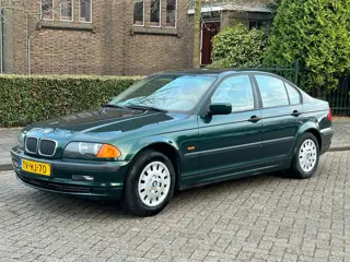 BMW 3-serie 318i automaat! trekhaak! cruise control! NAP! youngtimer!