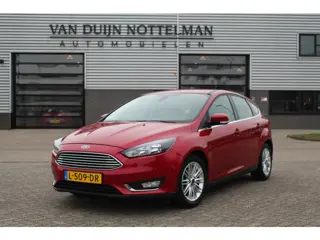 Ford Focus 1.0 First Edition / Navigatie / Keyless / PDC