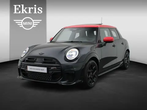 MINI S 5-deurs John Cooper Works Uitvoering | Glazen Panoramadak | Stuur- en stoelverwarming | Head-