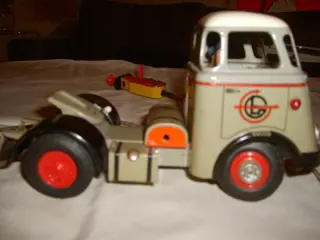 ARNOLD DAF ONDERDELEN