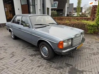 Mercedes-Benz 200-280 (W123) W123 230 E Automaat