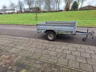 Aanhangwagen met kipfunctie