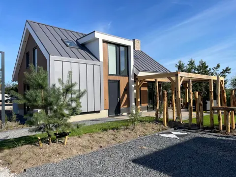 Luxe vrijstaande villa met prive wellness