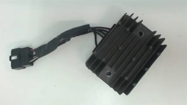 SPANNINGSREGELAAR Suzuki GSX R 1000 2000 - 2002
