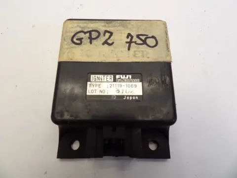 CDI UNIT Kawasaki GPZ 750 1984 - 1988