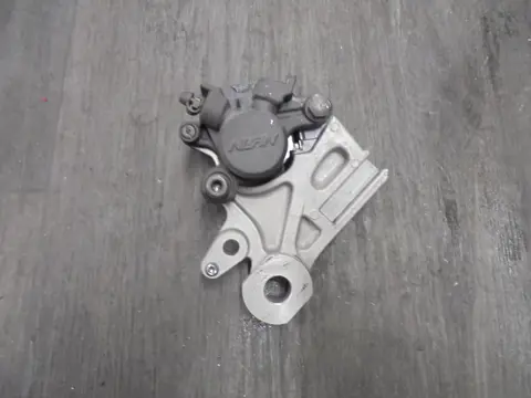 ACHTER REMKLAUW Yamaha MT 07 2018 - 2021