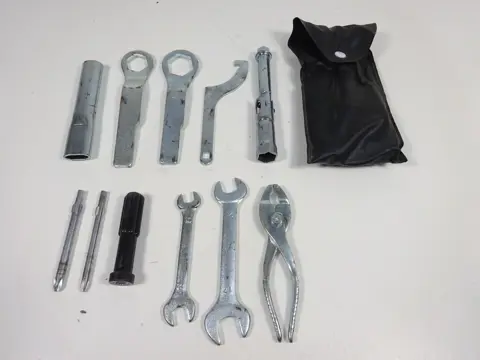 GEREEDSCHAPSET Kawasaki VERSYS 650 2010 - 2014