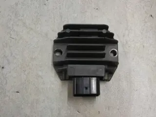 SPANNINGSREGELAAR KTM 890 Duke 2020 - 2022