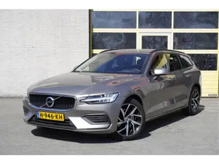 Volvo V60 2.0 T4 191PK! Automaat BJ2020 Lmv 18" | Led | Pdc | Navi | Elek. trekhaak | Verwarmd voorr
