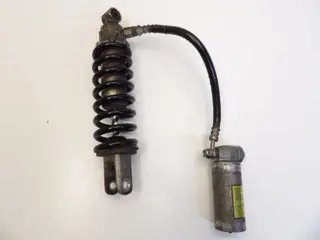 ACHTER SCHOKBREKER Suzuki RF 900 1993 - 1996