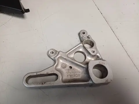 ACHTER REMKLAUW Aprilia Tuono 1000 2006 - 2008