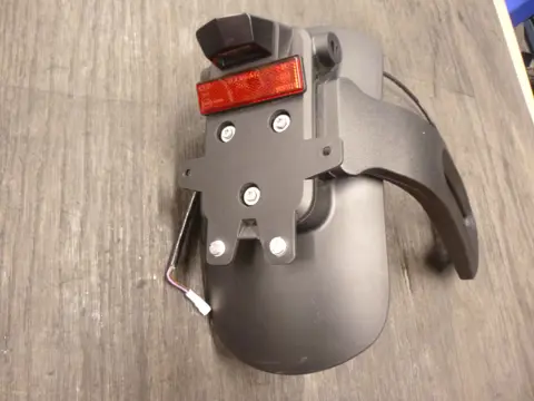 ACHTER SPATBORD Husqvarna Svartpilen 701 2020 - 2023