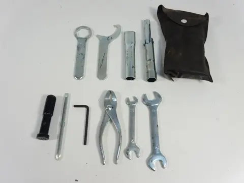 GEREEDSCHAPSET Suzuki SFV 650 Gladius 2009 - 2015