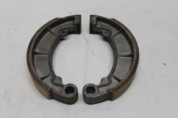 REMBLOKKEN ACHTER Kawasaki Z 250 1980 - 1983