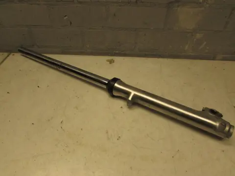 VOORPOOT RECHTS COMPLEET Suzuki GN 250 1970 - 2012