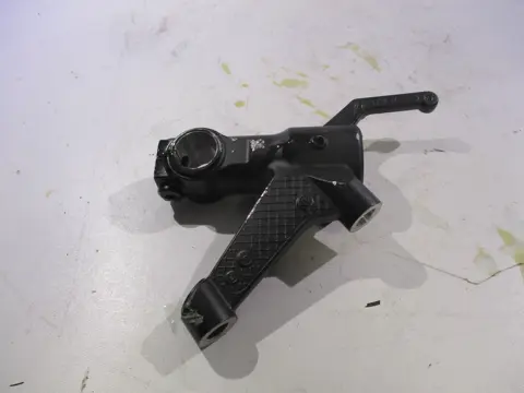 VOORPOOT RECHTS ONDER Yamaha MT 09 2018 - 2020