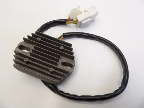 SPANNINGSREGELAAR Honda CBR Fireblade 2000 - 2001 / 2002 -
