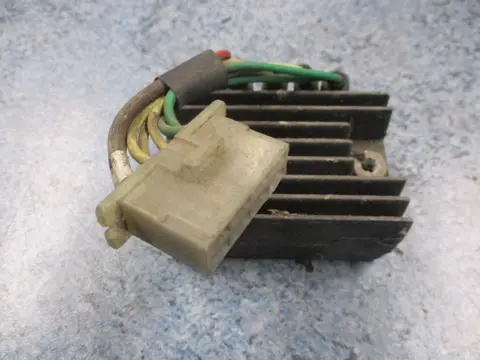 SPANNINGSREGELAAR Honda Goldwing GL 1974 - 1979