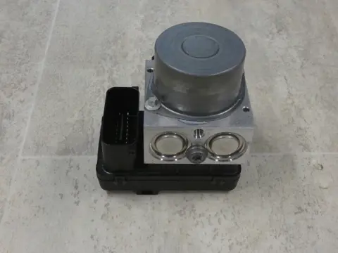 ABS POMP BMW F 800 GS 2016 - 2018