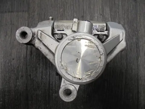 REMKLAUW LINKS VOOR Yamaha V max 1987 - 2002