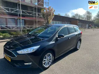 Ford Focus Wagon 1.0 Titanium Boekjes Airco N.A.P