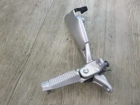 RECHTER SCHETSPLAAT BMW K 1200 S 2004 - 2009