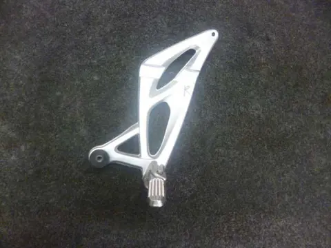 DUO VOETSTEUN RECHTS BMW K 1200 R 2005 - 2008