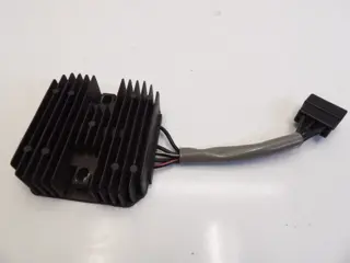 SPANNINGSREGELAAR Suzuki GSX R 600 1995 - 2000