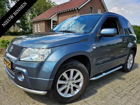 Suzuki Grand Vitara 1.6-16V Exclusiv met Airco & Vele Opties !