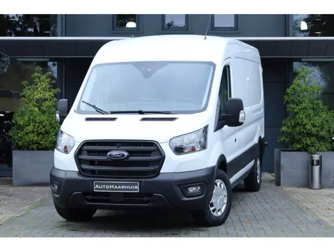 Ford Transit 350 2.0 TDCI L3H2 Trend | Airco | Navi | Cruise | Apple Carplay | Trekhaak | 2.800kg tr