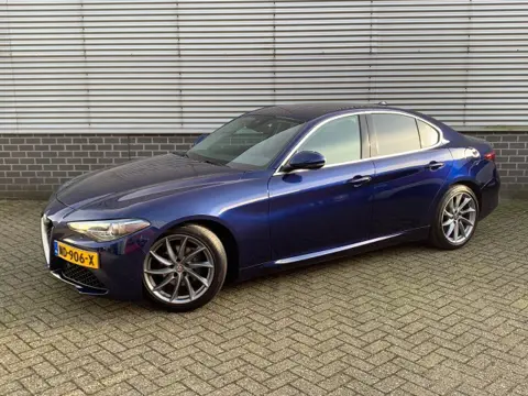 ALFA ROMEO GIULIA 2.0 turbo 200pk automaat  