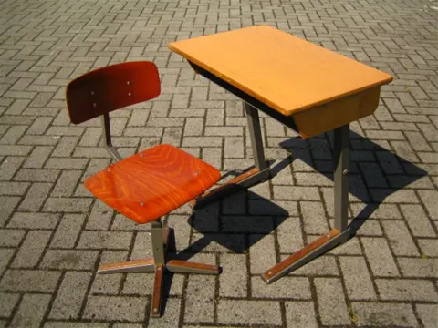 * Schooltafel 60x42cm. 16x vr.