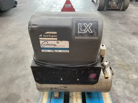 Atlas-Copco LXS 111 1.1 kW 10 bar 125 L / min zuigercompressor met 50 liter ketel