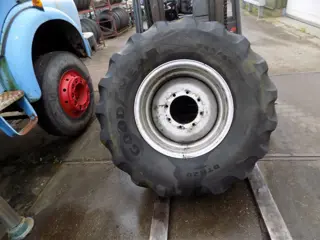 GOOD YEAR banden met velg good year banden met velg 540/65 R 24