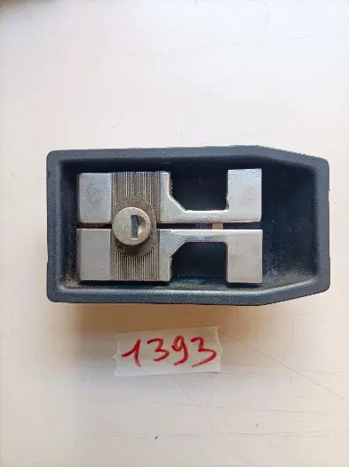 Bonnet opening handle Maserati Khamsin