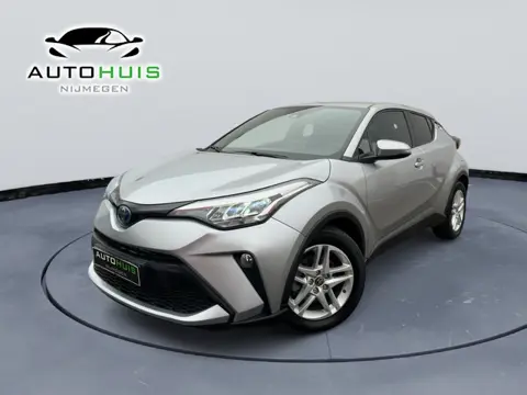 Toyota C-HR 2.0 Hybrid Dynamic Navigatiesysteem Achteruitrijcamera pdc voor en achter Cruise control