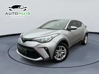 Toyota C-HR 2.0 Hybrid Dynamic Navigatiesysteem Achteruitrijcamera pdc voor en achter Cruise control