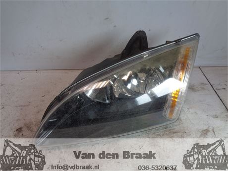 Ford Focus Hatchback 2004-2008 Koplamp links