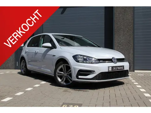 Volkswagen Golf 7.5 TSI Highline Business R DSG 110 PK | LED | Digitaal Dashboard | Apple Carplay | 