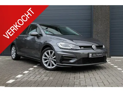 Volkswagen Golf 7.5 R-Line DSG Highline Business LED | Apple Carplay | Trekhaak | Parkeersensoren ro