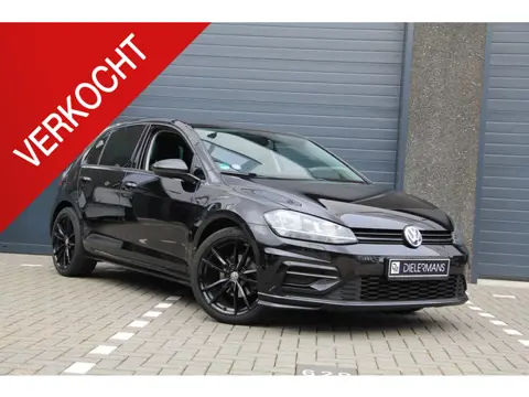 Volkswagen Golf 7.5 R-Line | 2x R-Line | Apple Carplay | Stoelverwarming | Cruisecontrol | Deep blac