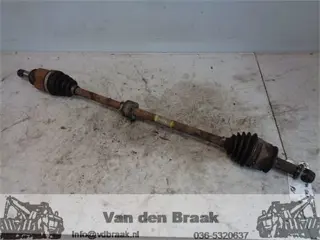 Mitsubishi Colt 1.1 12V 2004-2013 Aandrijfas rechts